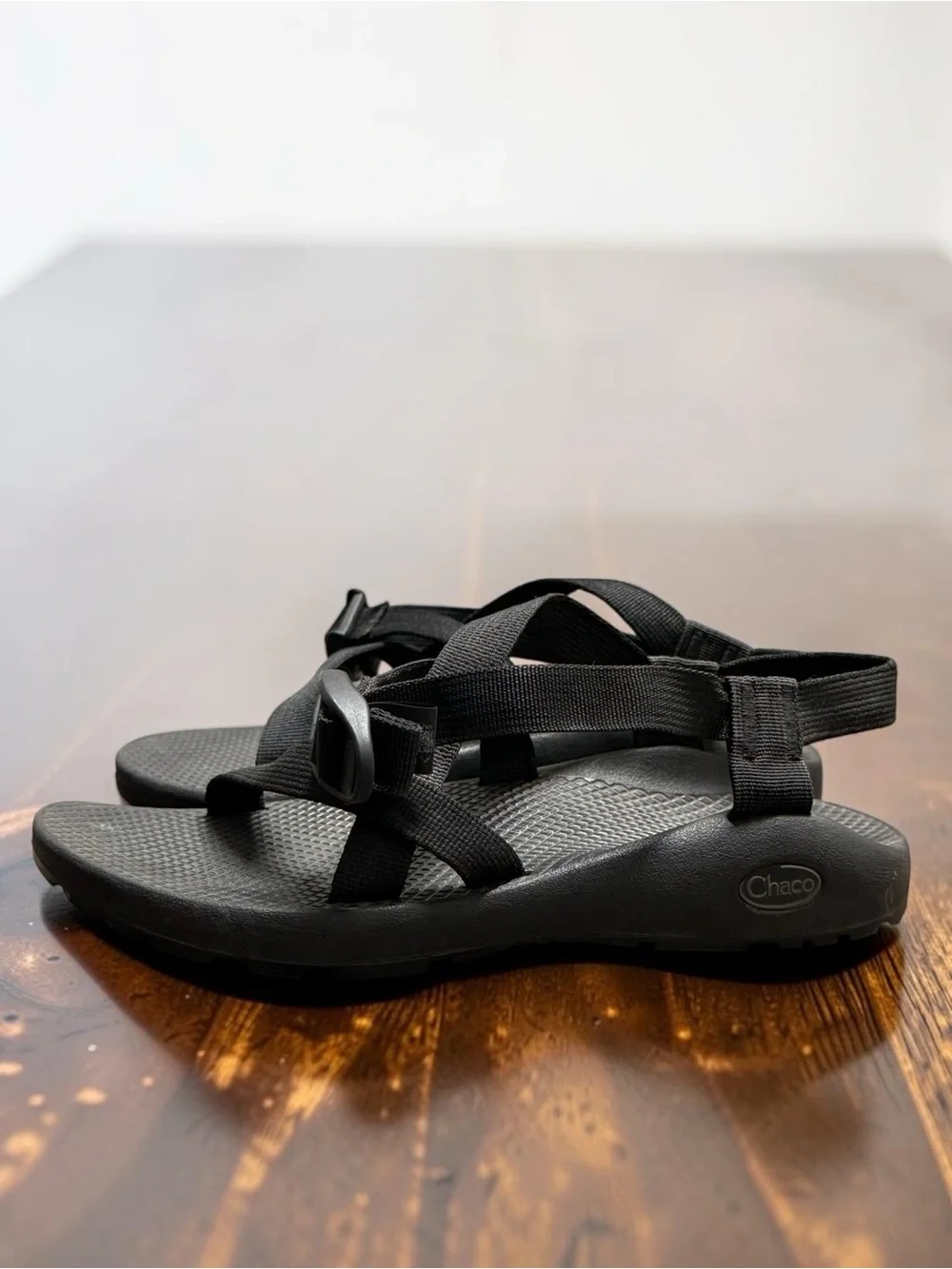 Women’s Chaco Black Z/1 Sport Sandals with Adjustable Straps Minimal Wear